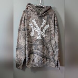 Artificial Fever "NY" Camo Hoodie XXL.  NWT